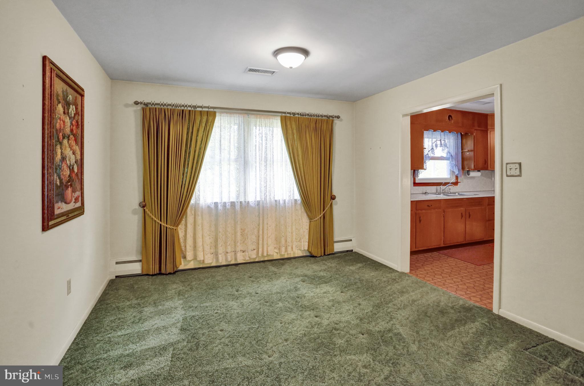 3327 Eisenbrown Road Reading, PA 19605 - Photo 8 of 34