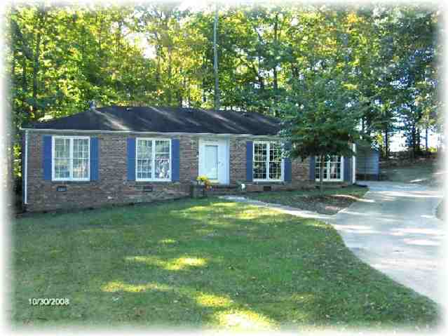 402 Pryor Road Taylors, SC 29687 - Photo 1 of 19 Gallery Image 1