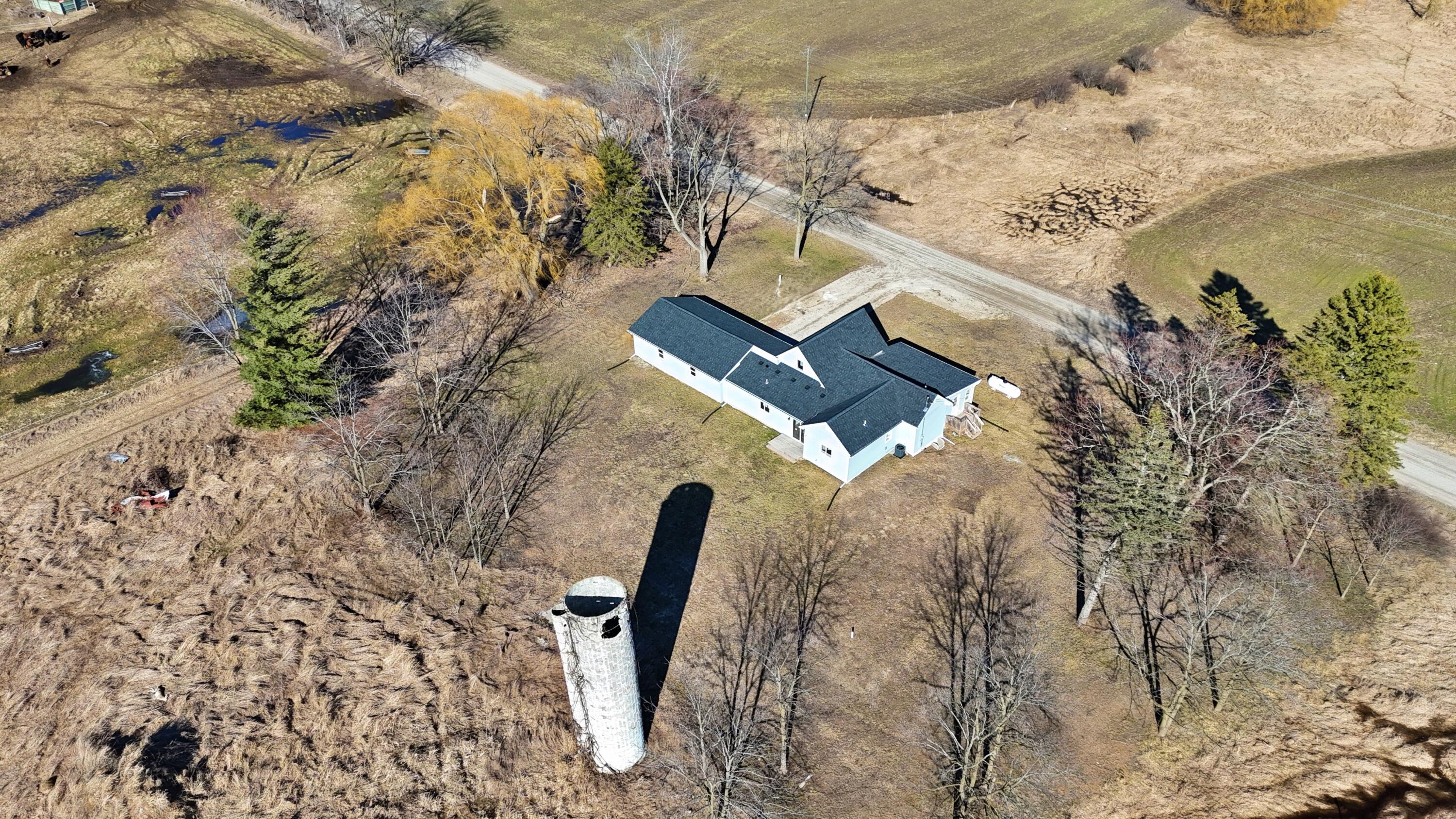 Undisclosed Address Lakeview, MI 48850 - Photo 43 of 63 DJI_20260312165427_0010_D