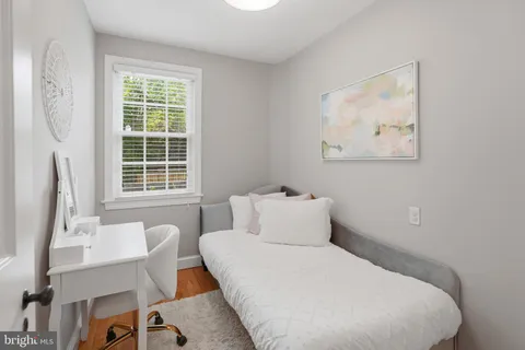 $1,195,000 | 5043 Dana Place Northwest, Washington, DC 20016