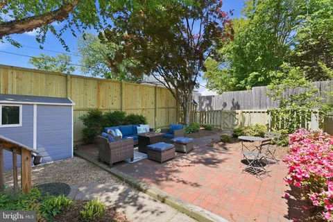 $1,195,000 | 5043 Dana Place Northwest, Washington, DC 20016