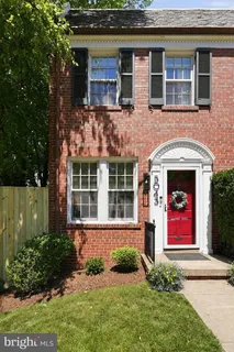$1,195,000 | 5043 Dana Place Northwest, Washington, DC 20016