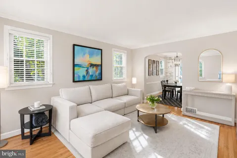 $1,195,000 | 5043 Dana Place Northwest, Washington, DC 20016