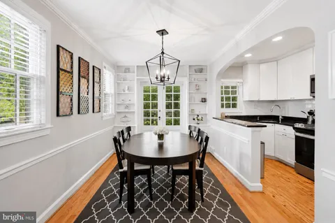 $1,195,000 | 5043 Dana Place Northwest, Washington, DC 20016