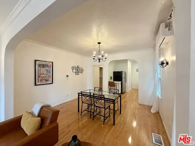 $5,000 | 1123 15th Street, Santa Monica, CA 90403