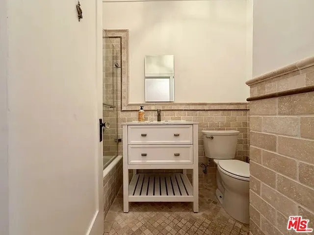 $5,000 | 1123 15th Street, Santa Monica, CA 90403