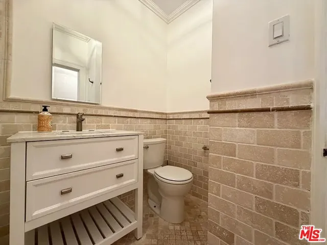 $5,000 | 1123 15th Street, Santa Monica, CA 90403