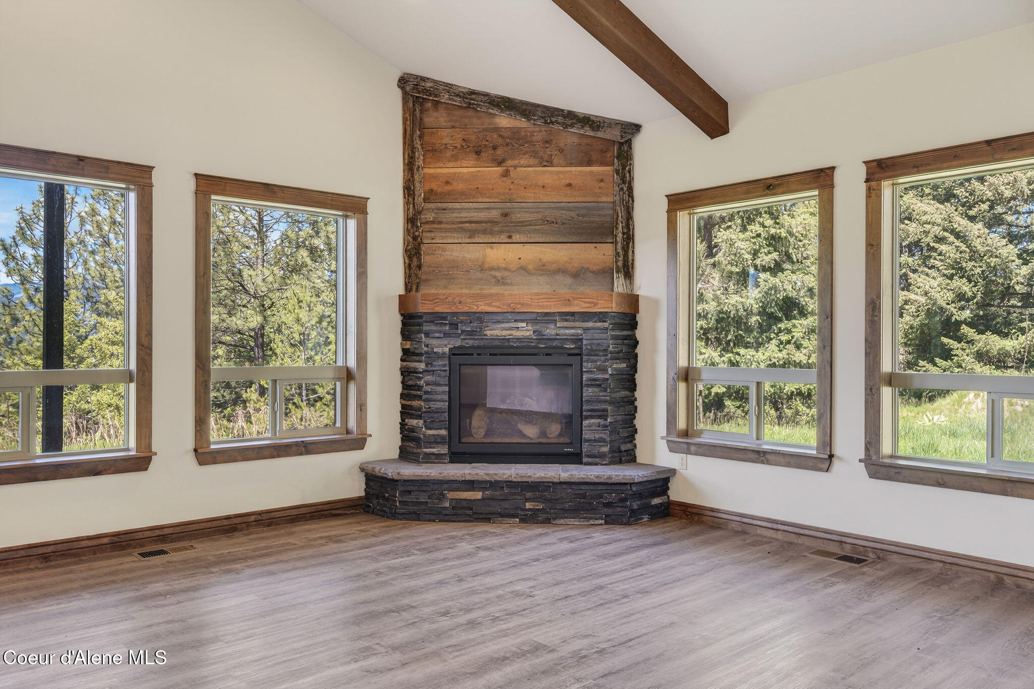 273 Paradise Valley Road Bonners Ferry, ID 83805 - Photo 13 of 45 Keep as gas or change out to wood!