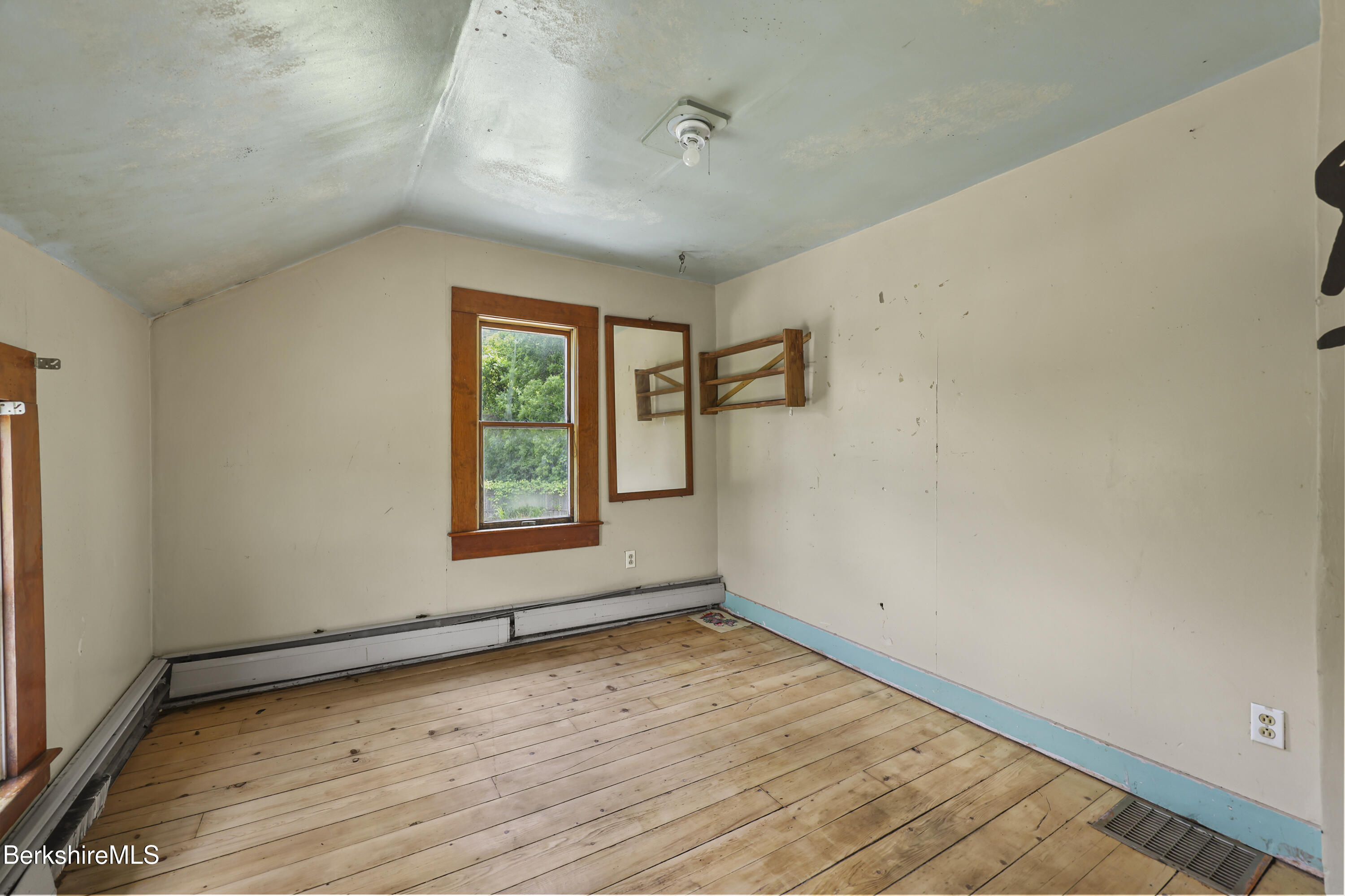 174 Wells Road Cheshire, MA 01225 - Photo 20 of 29 108 Second Floor Bedroom Three