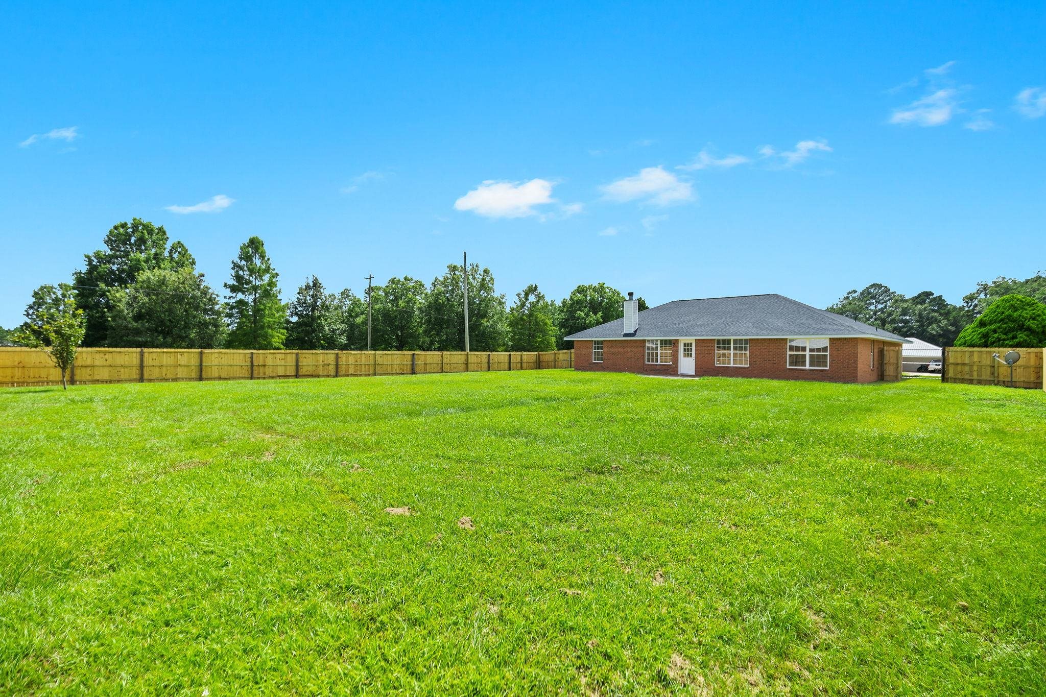 23676 Sparrows Point Daphne, AL 36526 - Photo 49 of 56 Yard