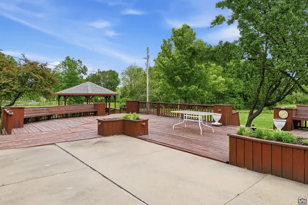 $400,000 | 4246 Southwest Colly Creek Court, Topeka, KS 66610