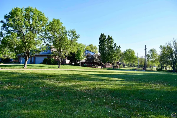 $400,000 | 4246 Southwest Colly Creek Court, Topeka, KS 66610