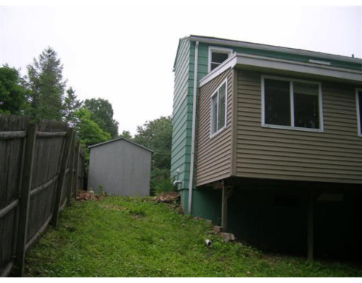 60-62 Darling Street Springfield, MA 01151 - Photo 4 of 4