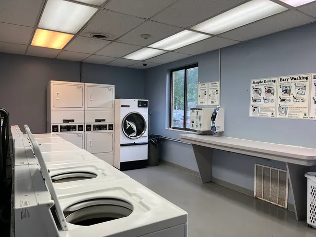 $1,350 | 1750 North Marywood Avenue, Unit 109, Aurora, IL 60505