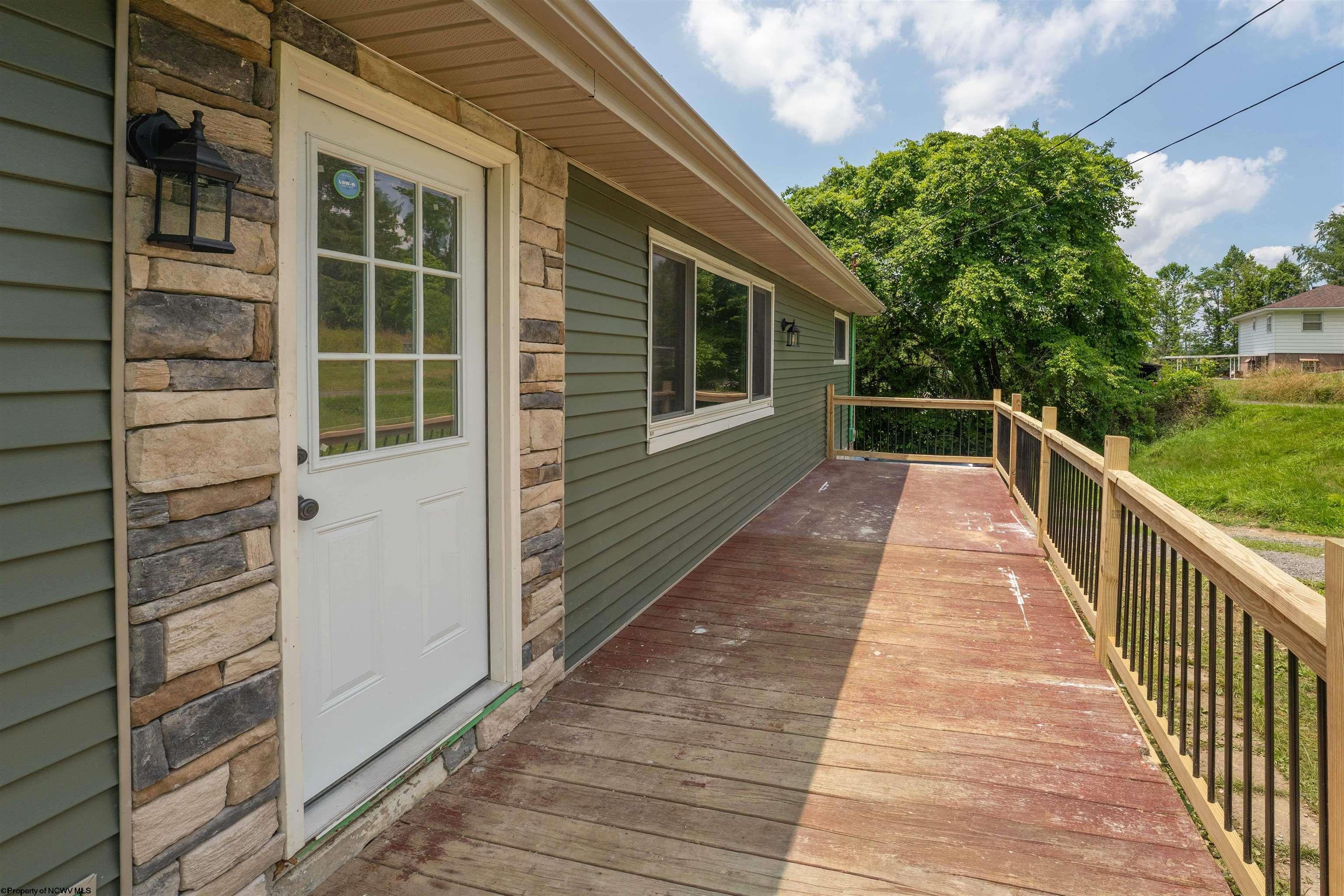 2334 School House Road Fairmont, WV 26554 - Photo 4 of 22 Gallery Image 4