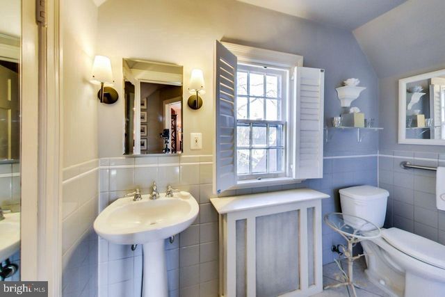 $1,284,000 | 4931 Butterworth Place Northwest, Washington, DC 20016