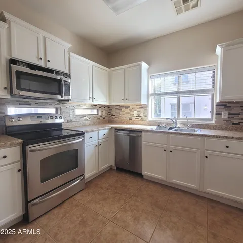 $1,950 | 17760 West Woodrow Lane, Surprise, AZ 85388