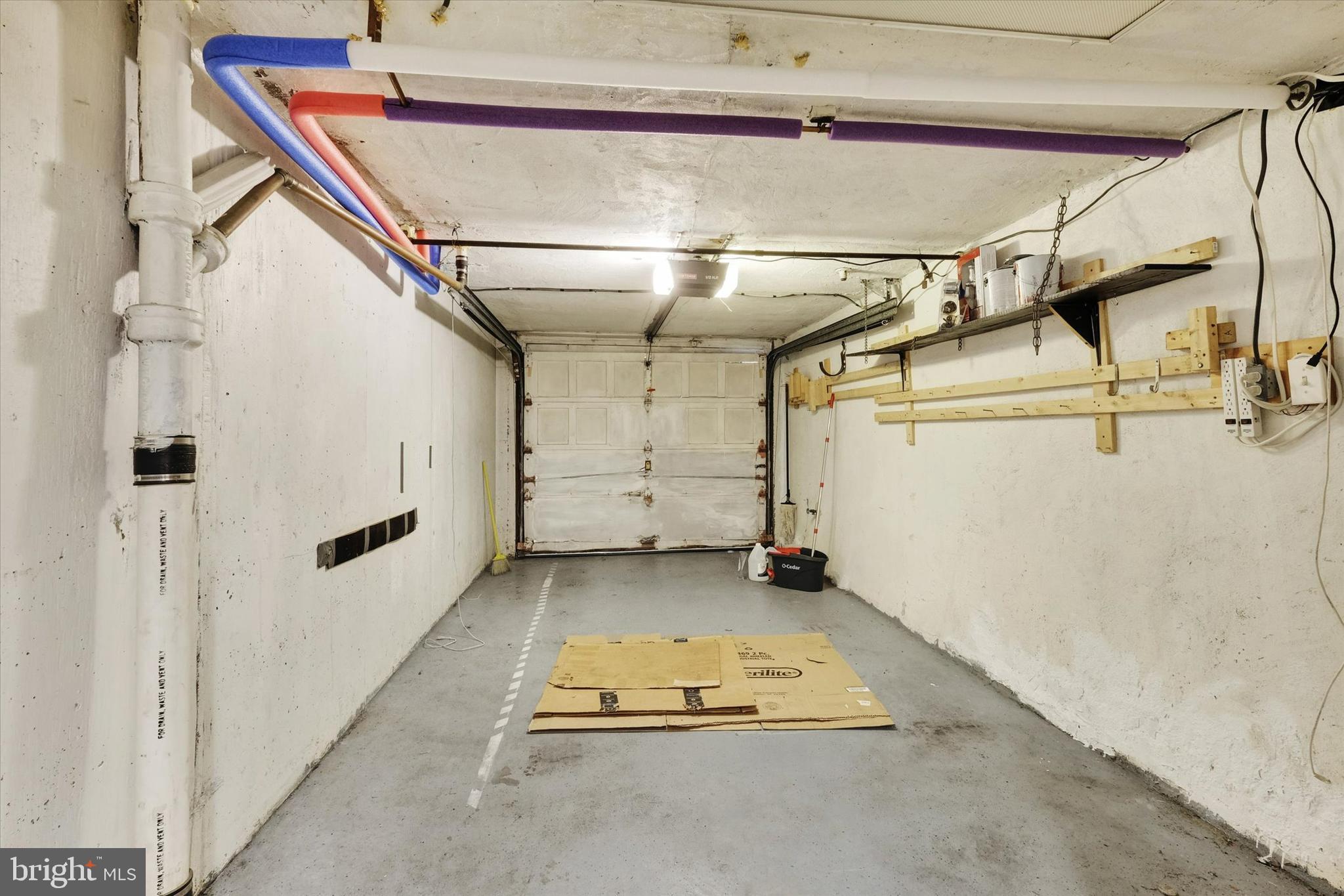 7508 Brockton Road Philadelphia, PA 19151 - Photo 25 of 28 Garage