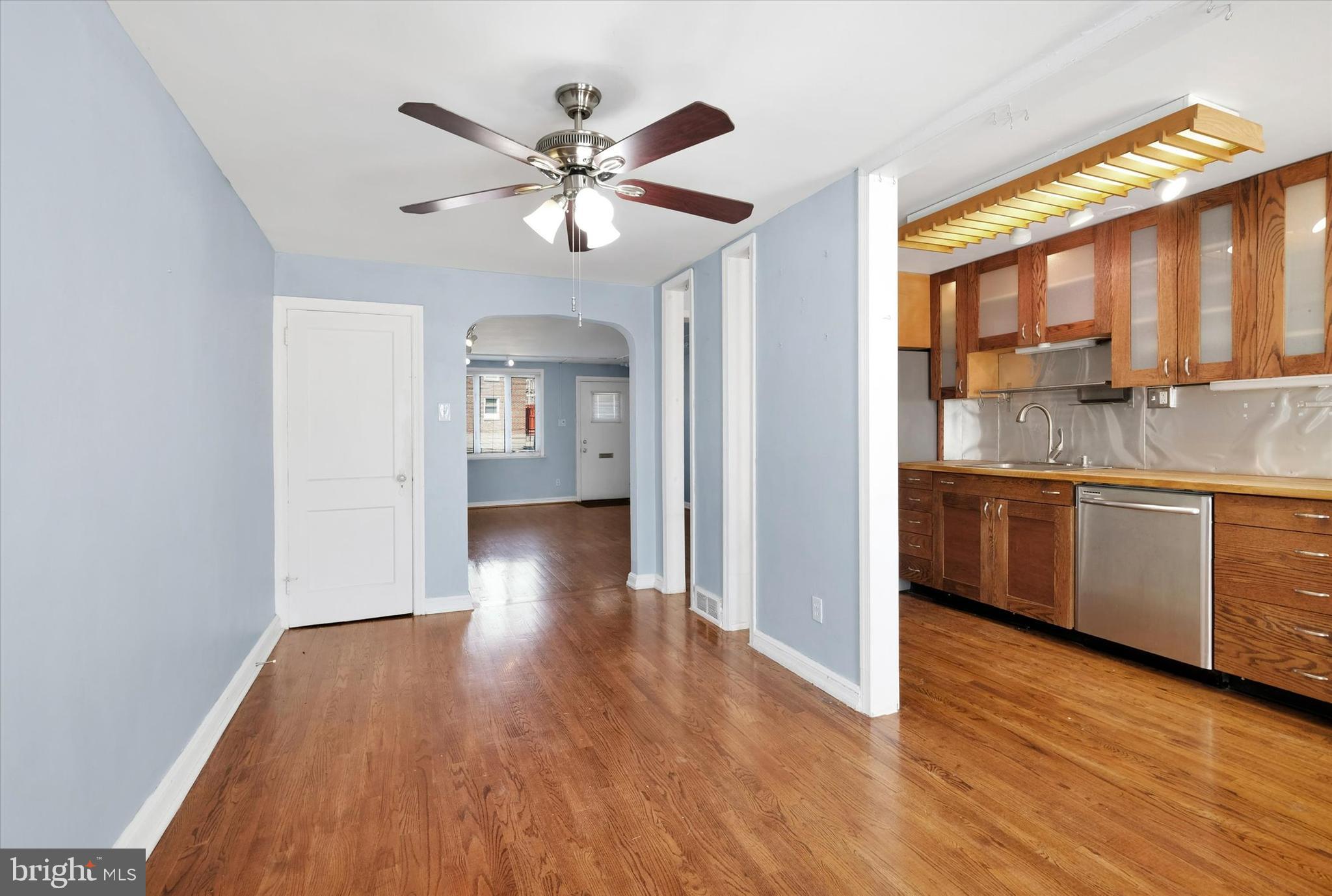 7508 Brockton Road Philadelphia, PA 19151 - Photo 8 of 28 Dining Room