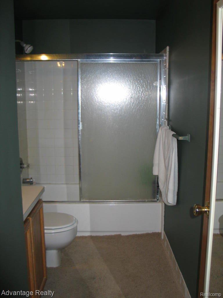 53101 Bates Road New Baltimore, MI 48051 - Photo 10 of 16 6-24-11 220