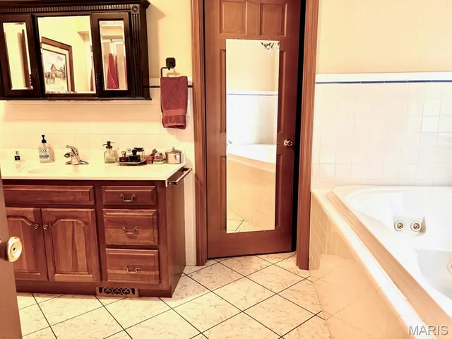 $895,000 | 352 Madison Wayne 9305, Marquand, MO 63655