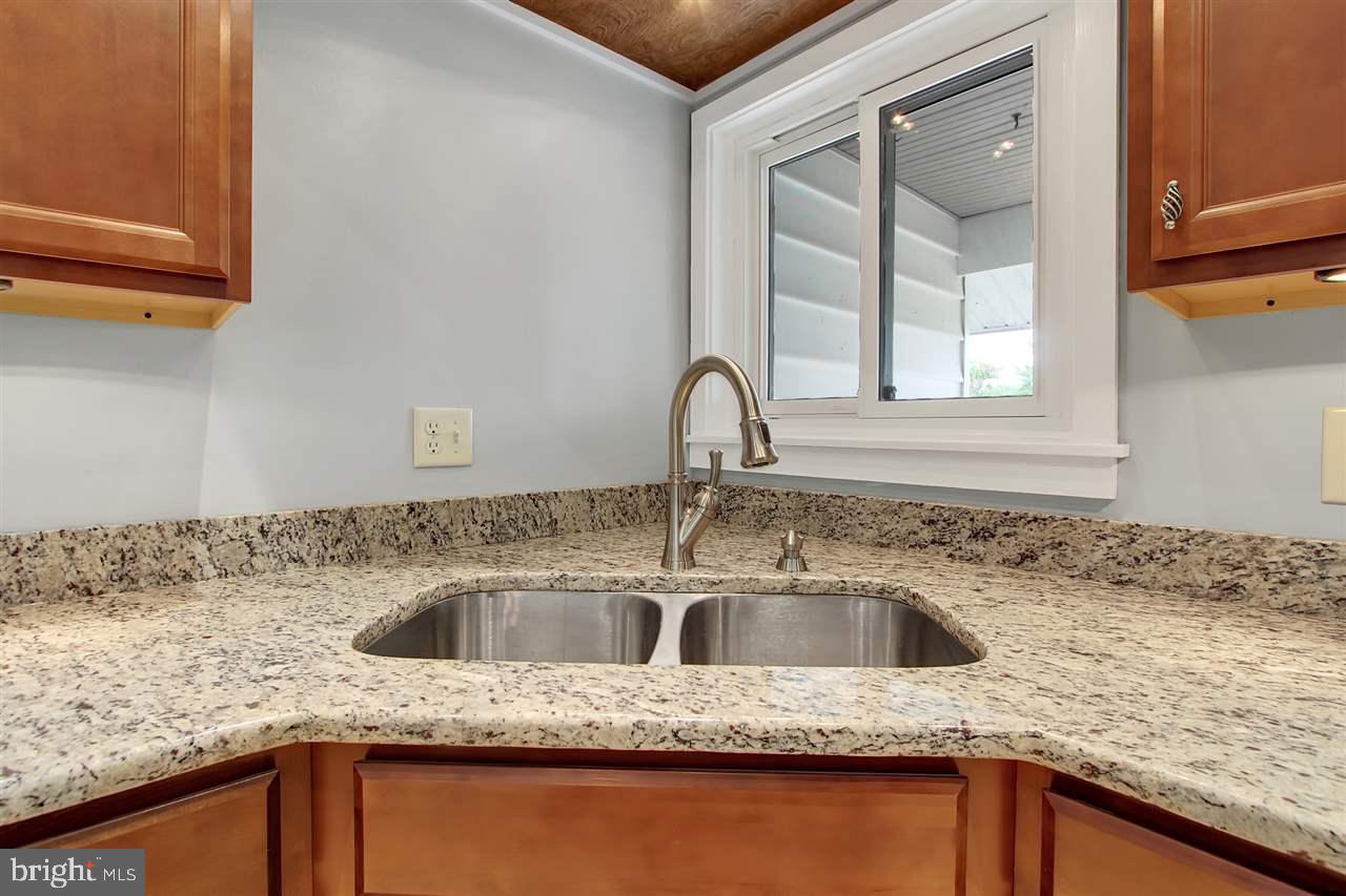 490 Short Road Thomasville, PA 17364 - Photo 8 of 27 Gallery Image 8