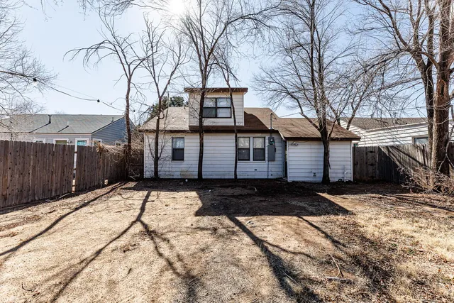 $1,100 | 1718 22nd Street, Lubbock, TX 79411