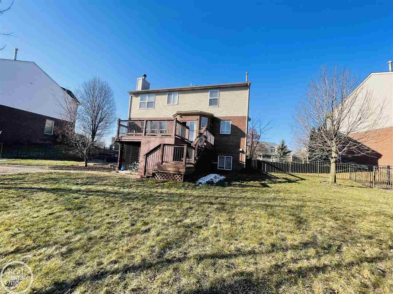 623 Wade Court Rochester, MI 48307 - Photo 37 of 38 50034985-39.JPG