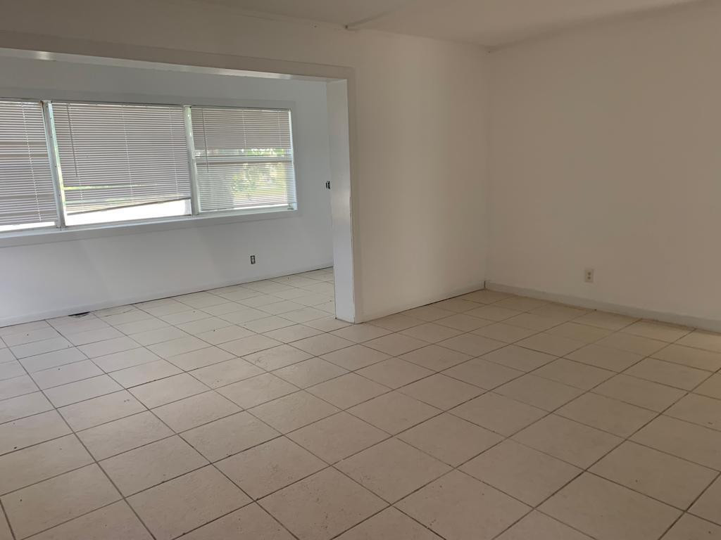 657 West 4th Street Riviera Beach, FL 33404 - Photo 11 of 14 Photo 11
