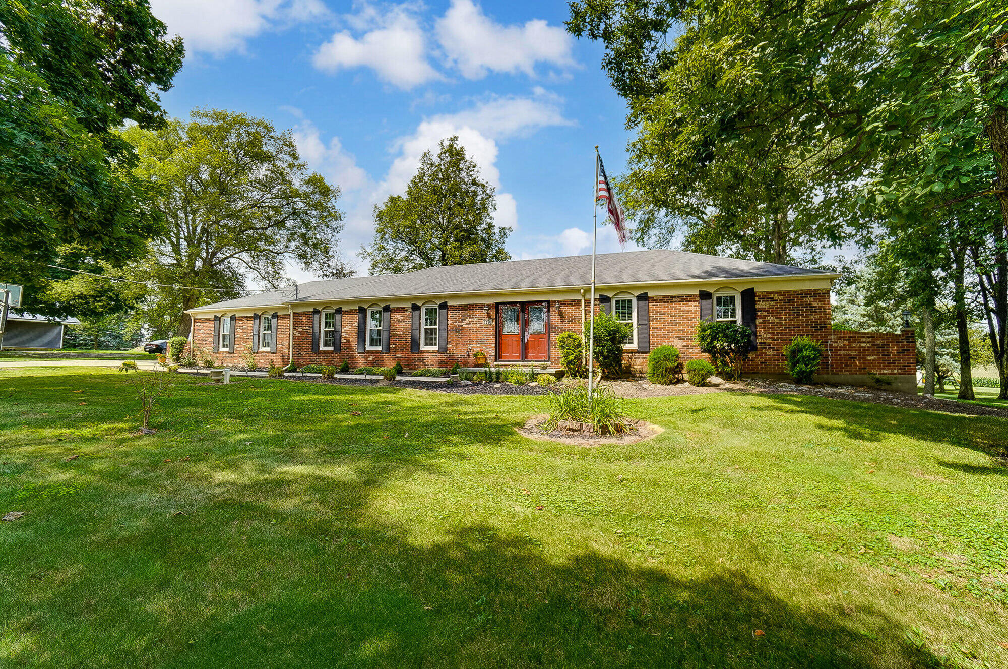 1588 Willow Road Springfield, OH 45502 - Photo 3 of 53