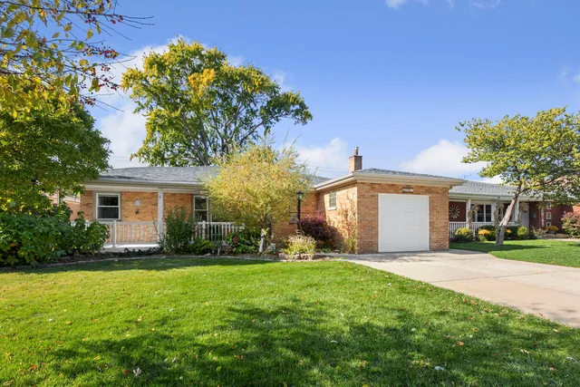 $359,900 | 10942 South Keeler Avenue, Oak Lawn, IL 60453