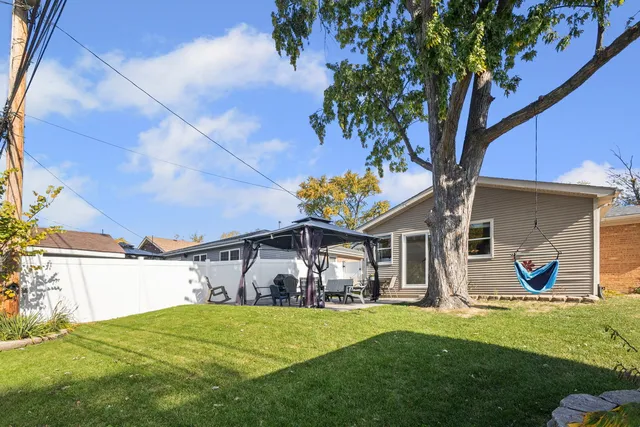 $359,900 | 10942 South Keeler Avenue, Oak Lawn, IL 60453