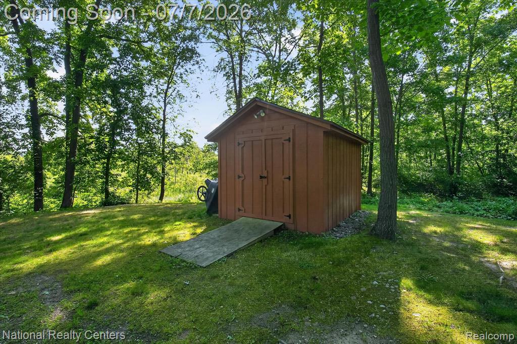 12426 Shaffer Road Davisburg, MI 48350 - Photo 36 of 42