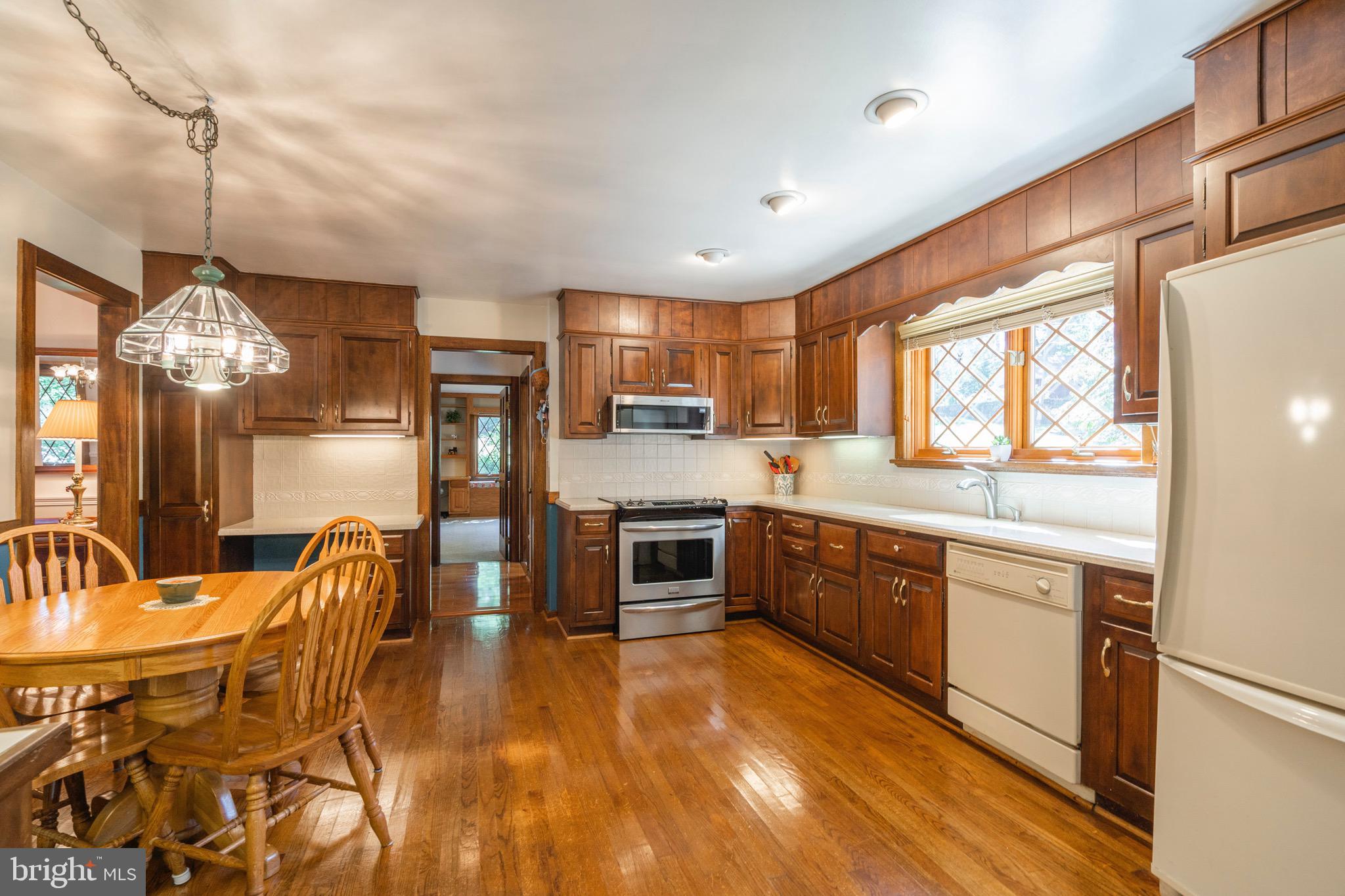 266 Valley View Road Berwyn, PA 19312 - Photo 14 of 49