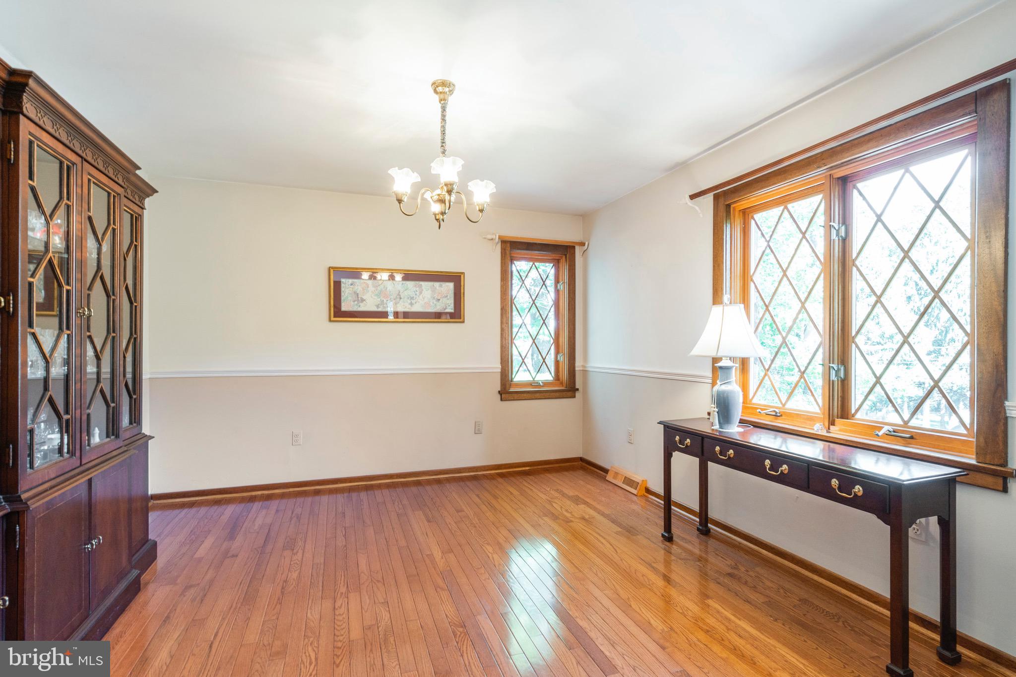266 Valley View Road Berwyn, PA 19312 - Photo 9 of 49 Dining Room