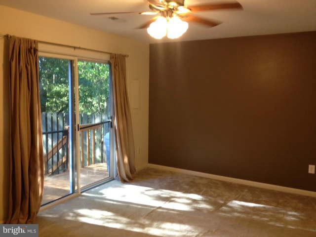 108 Freemans Ford Road Remington, VA 22734 - Photo 3 of 10 Living Room