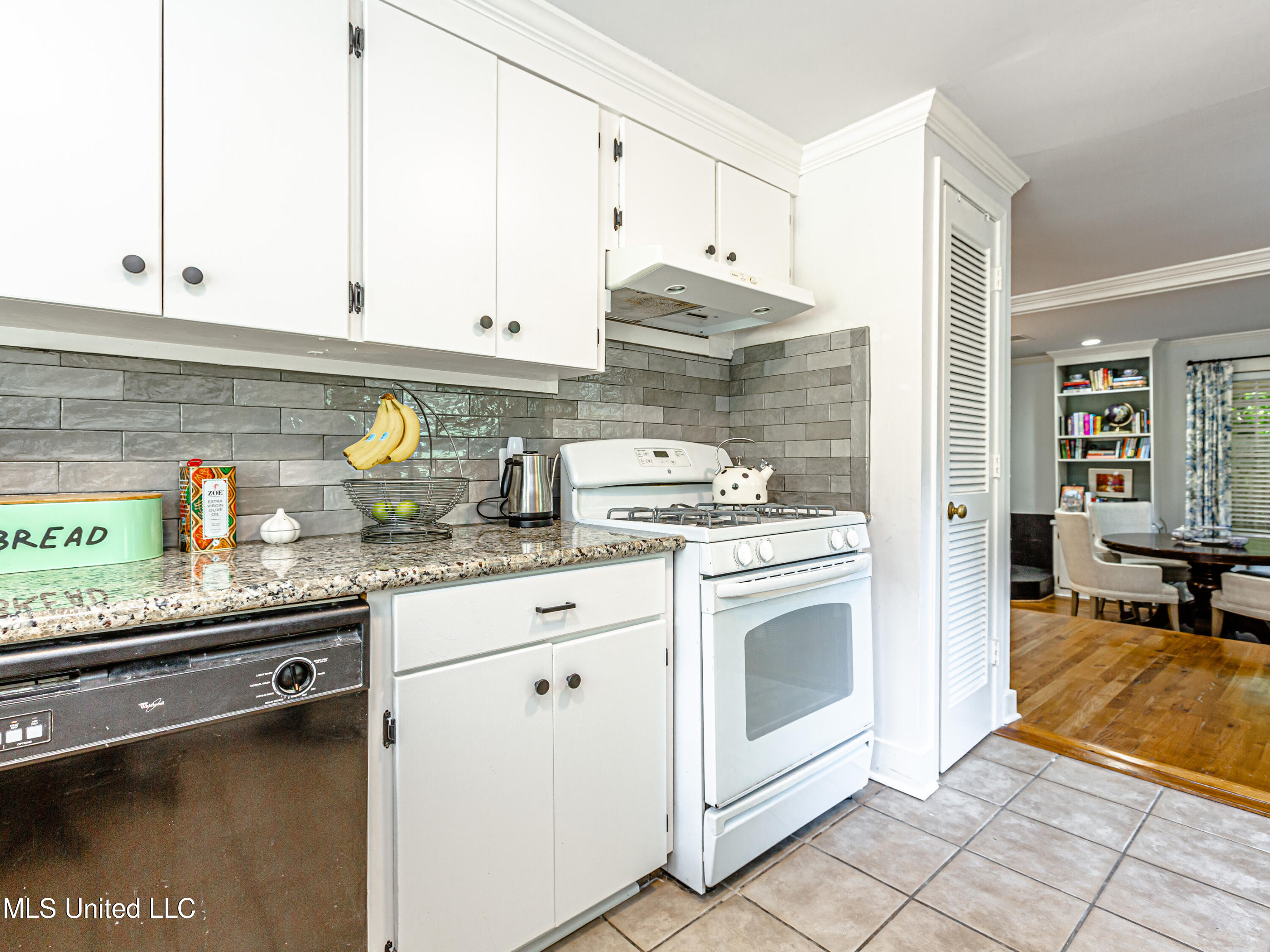 1710 Pine Street Jackson, MS 39202 - Photo 13 of 35 V63A6183