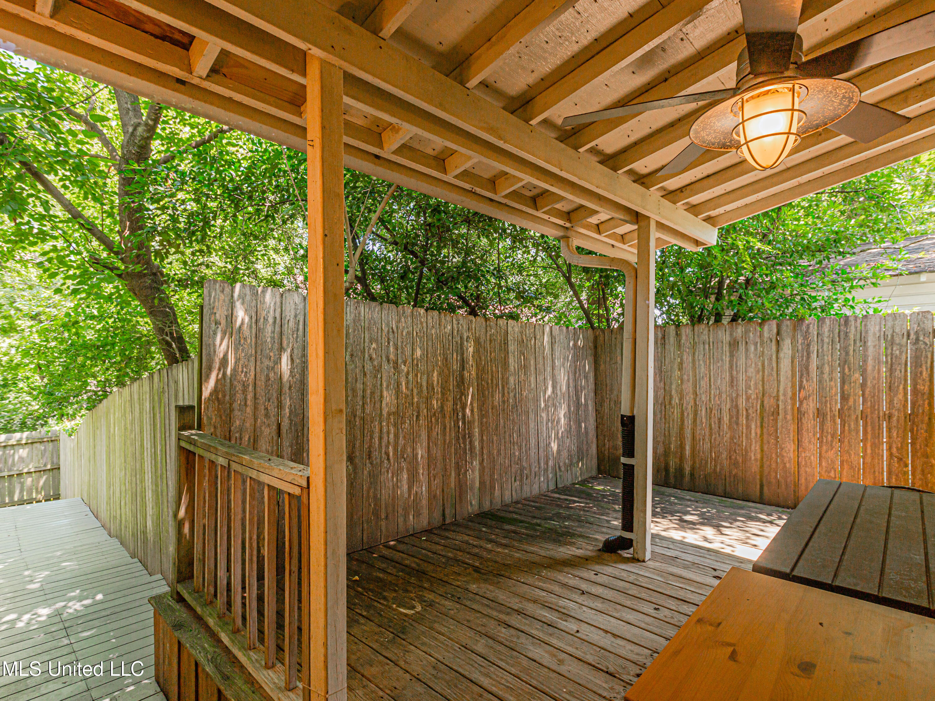 1710 Pine Street Jackson, MS 39202 - Photo 33 of 35 V63A6163