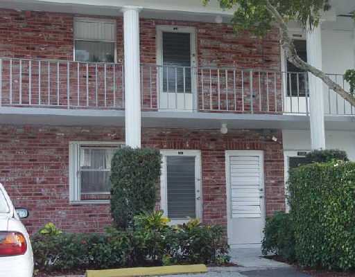2460 Southwest 22nd Avenue, Unit 810 Delray Beach, FL 33445 - Photo 1 of 1 Primary Photo