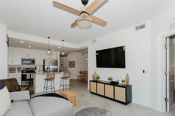 $6,295 | 5651 Double Eagle Circle, Unit 4328, Immokalee, FL 34142