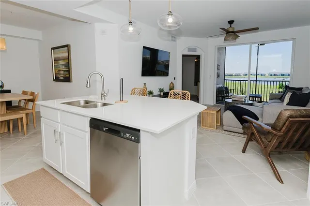 $6,295 | 5651 Double Eagle Circle, Unit 4328, Immokalee, FL 34142