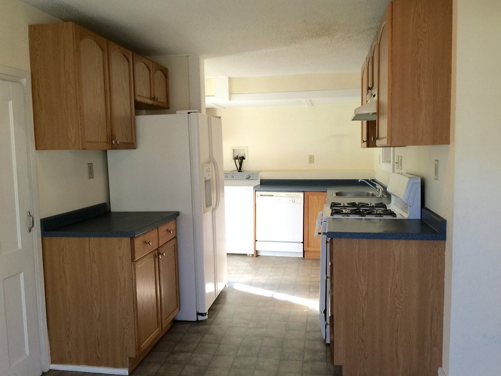 12 Upper Russell Road Huntington, MA 01050 - Photo 3 of 27