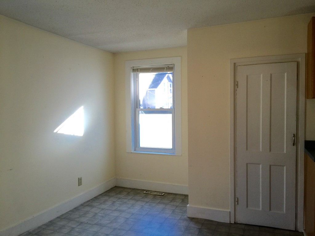 12 Upper Russell Road Huntington, MA 01050 - Photo 4 of 27