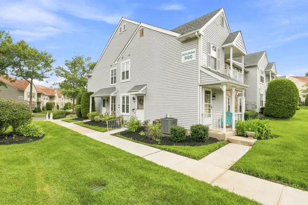 $248,000 | 988 A Scotswood Court, Mount Laurel, NJ 08054