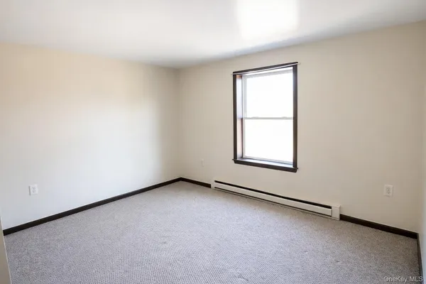 $1,800 | 69 Old Unionville Road, Unit 4, Wallkill, NY 12589