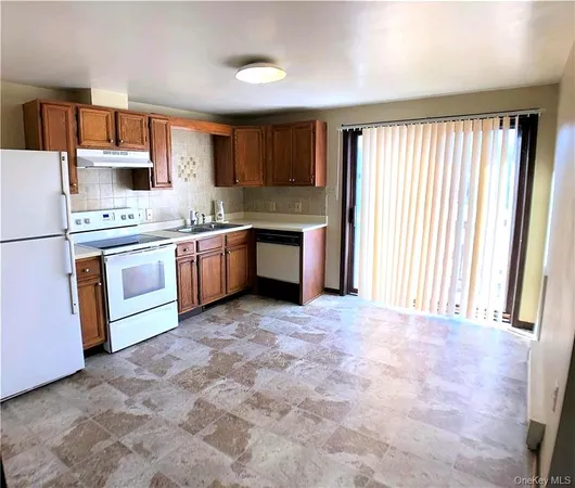 $1,800 | 69 Old Unionville Road, Unit 4, Wallkill, NY 12589