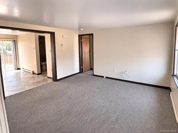 $1,800 | 69 Old Unionville Road, Unit 4, Wallkill, NY 12589