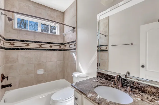 $4,400 | 135 Low Country Lane, The Woodlands, TX 77380