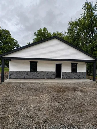 $179,000 | 504 East Dakota Street, Butler, MO 64730