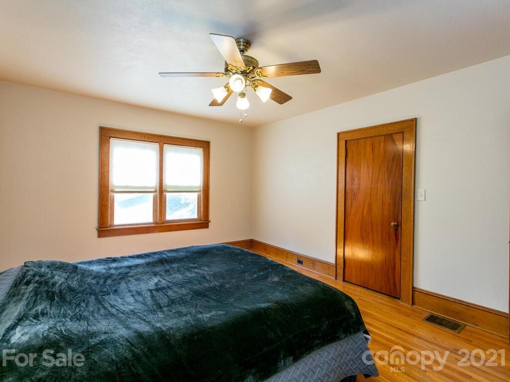 1678 Old Clyde Road Clyde, NC 28721 - Photo 19 of 42